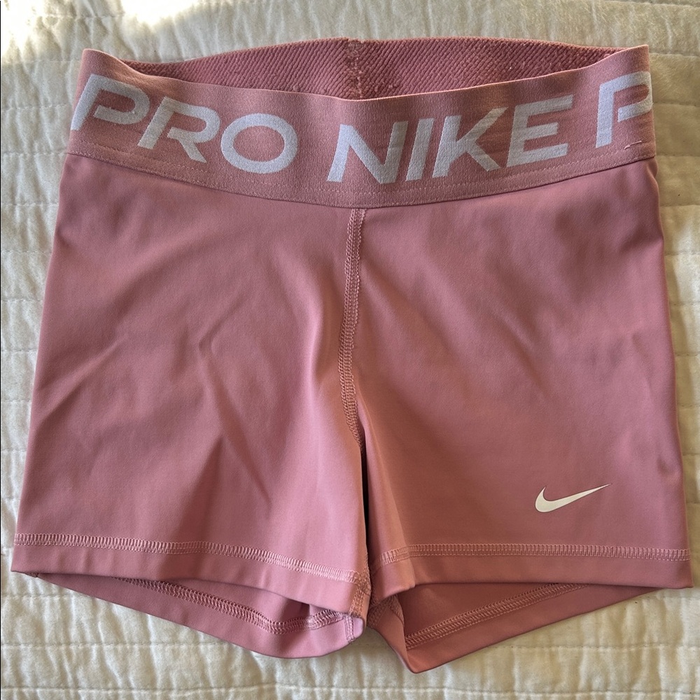 Women's Nike Pro Shorts in Light Pink